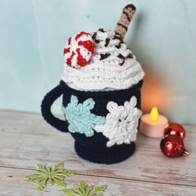 Winter crochet mug