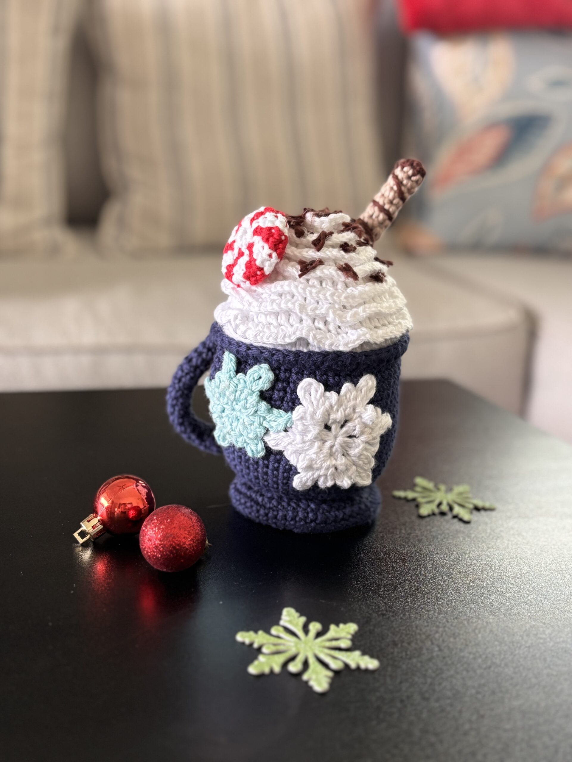 crochet winter cocoa mug